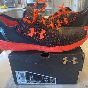 Men’s under armour size 11 Speedform Apollo Vent with box.